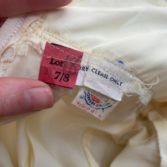 Vintage 1970's Cottage Core Cream Floral Lace Tiered Maxi Dress - Picture 6 of 7